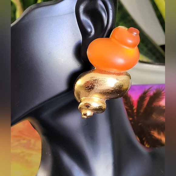 Vintage Designer-Orange and Gold Conch Earrings, by Christian Dior-2 " L X 1-1/4 - Picture 6 of 16